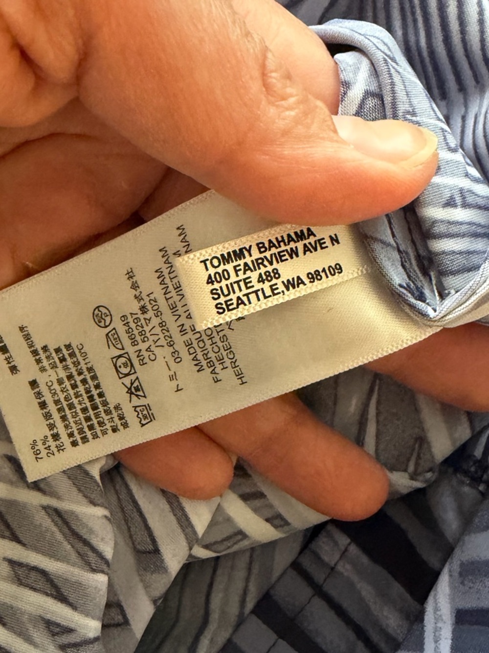 Tommy Bahama Island Zone Navy and White Palm-Print Hooded Jacket - Picture 6 of 7